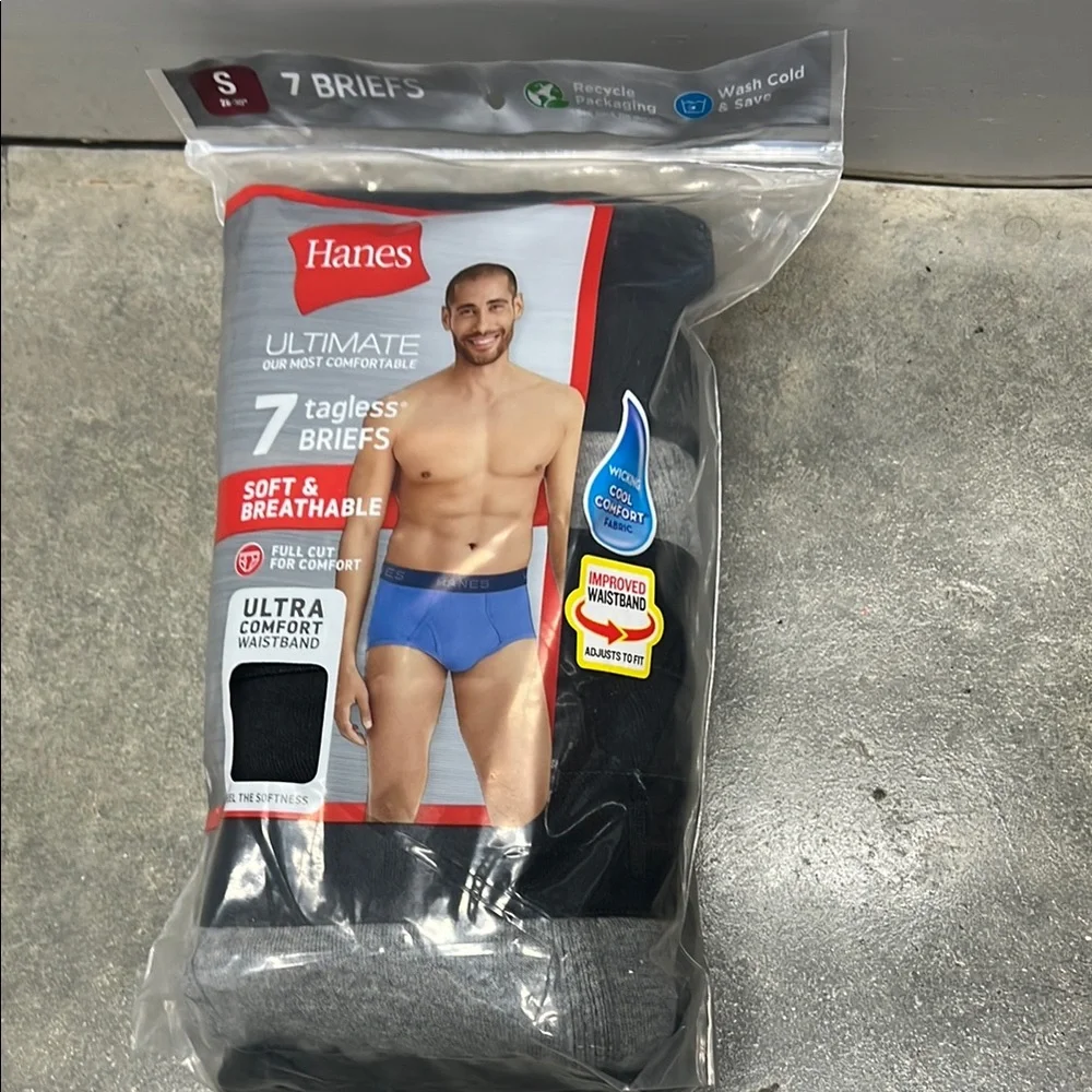 Hanes Men's Tagless Briefs - Black and Gray 7 Briefs